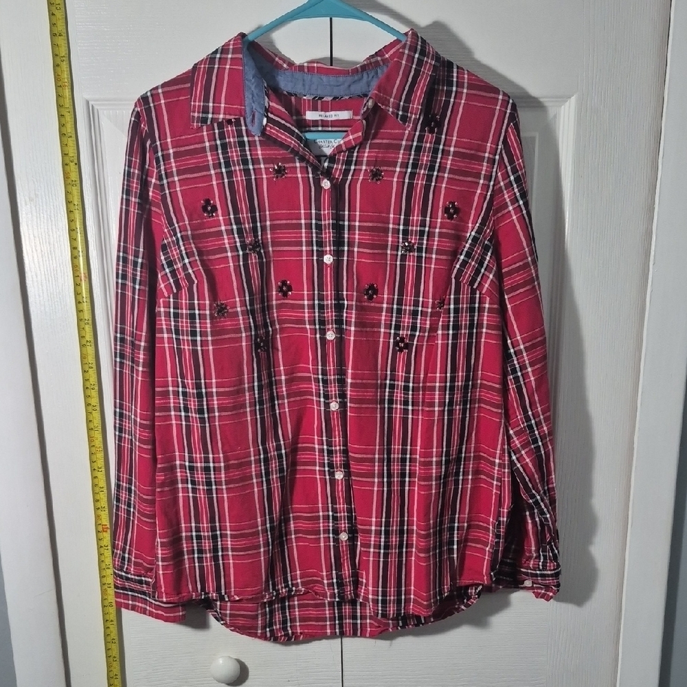 😺 2 for$12 Or 3 for$15 😺 Red Plaid Button-Up Shirt